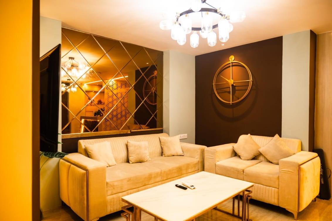 Hotel Silkhouse Premier Danapur Zewnętrze zdjęcie