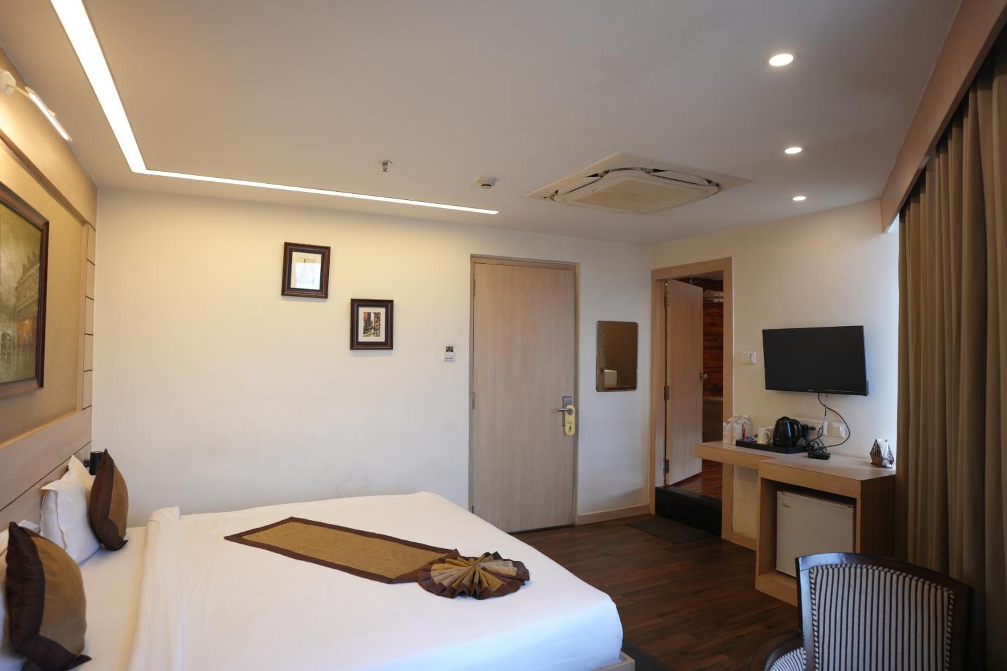 Hotel Silkhouse Premier Danapur Zewnętrze zdjęcie