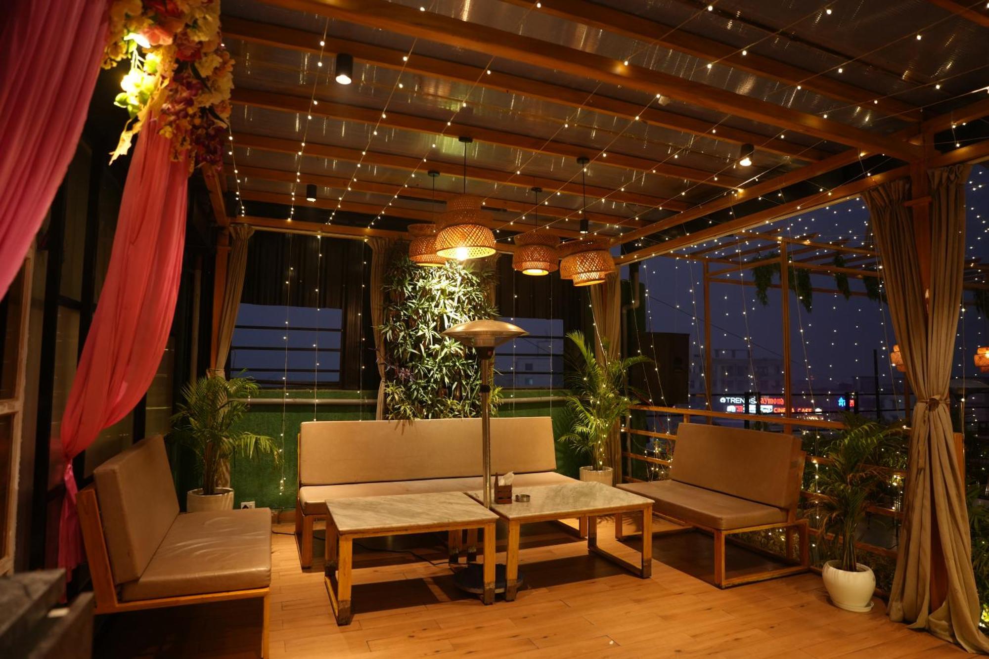 Hotel Silkhouse Premier Danapur Zewnętrze zdjęcie